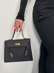 BAG HER BIG