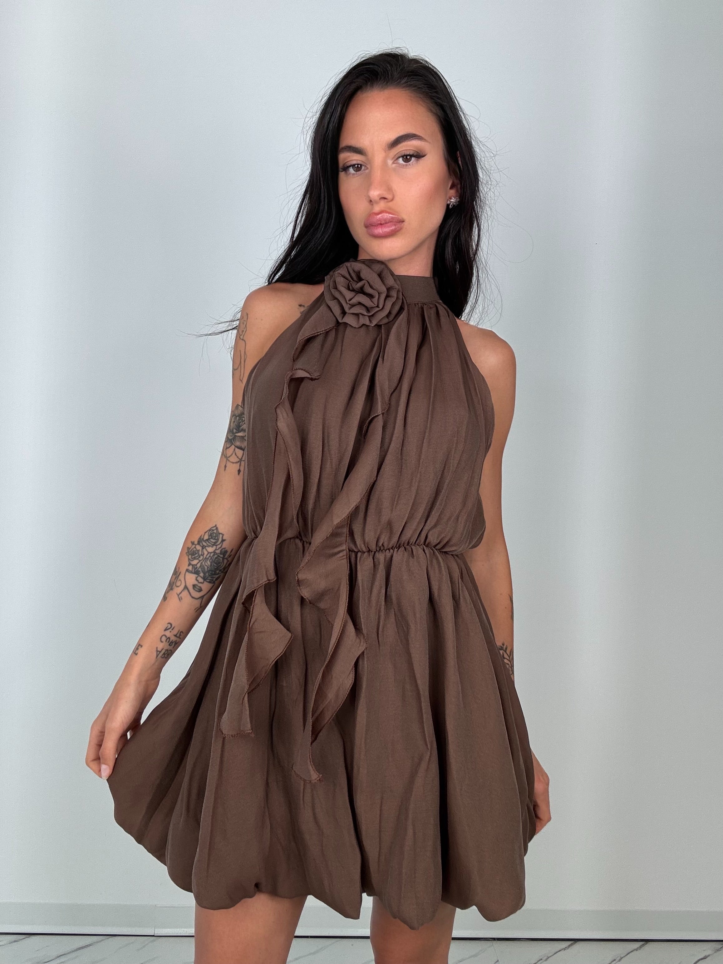 Dress tip marrone