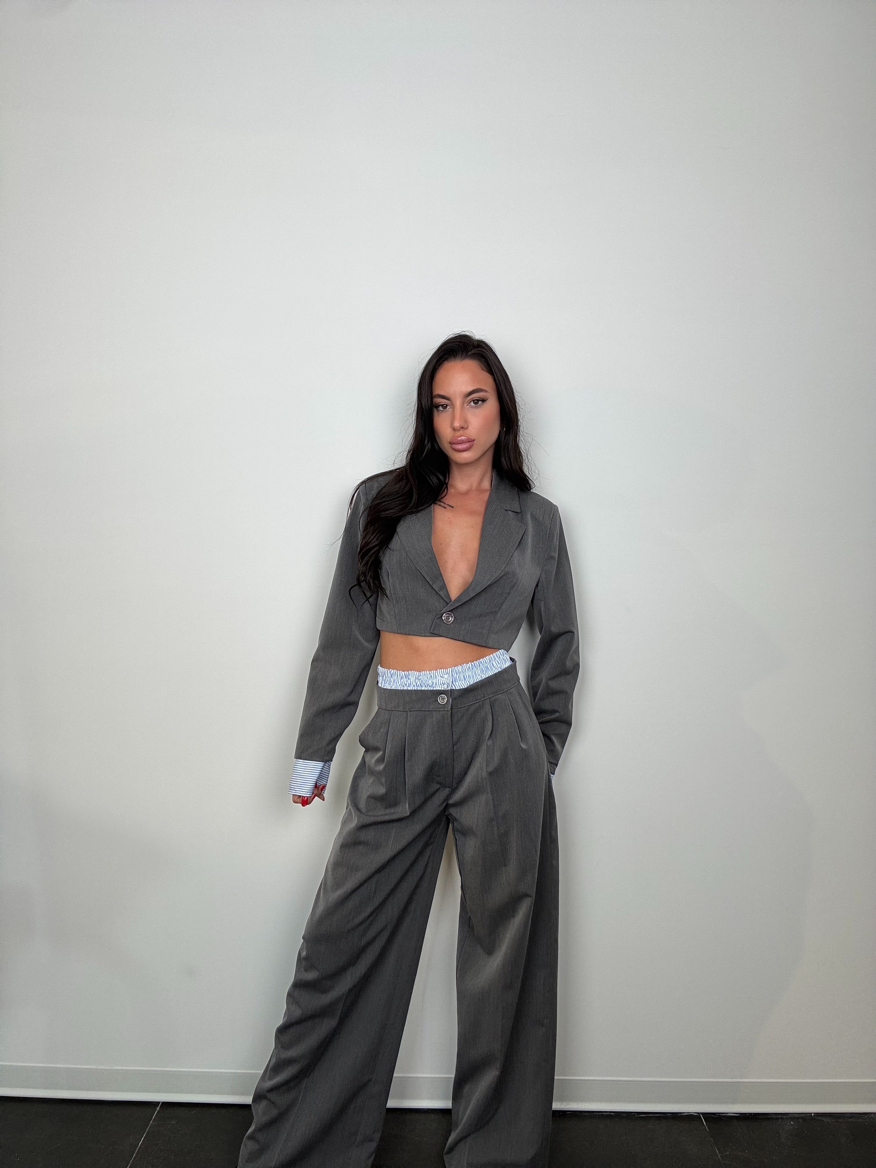 Tailleur crop Bruna grigio