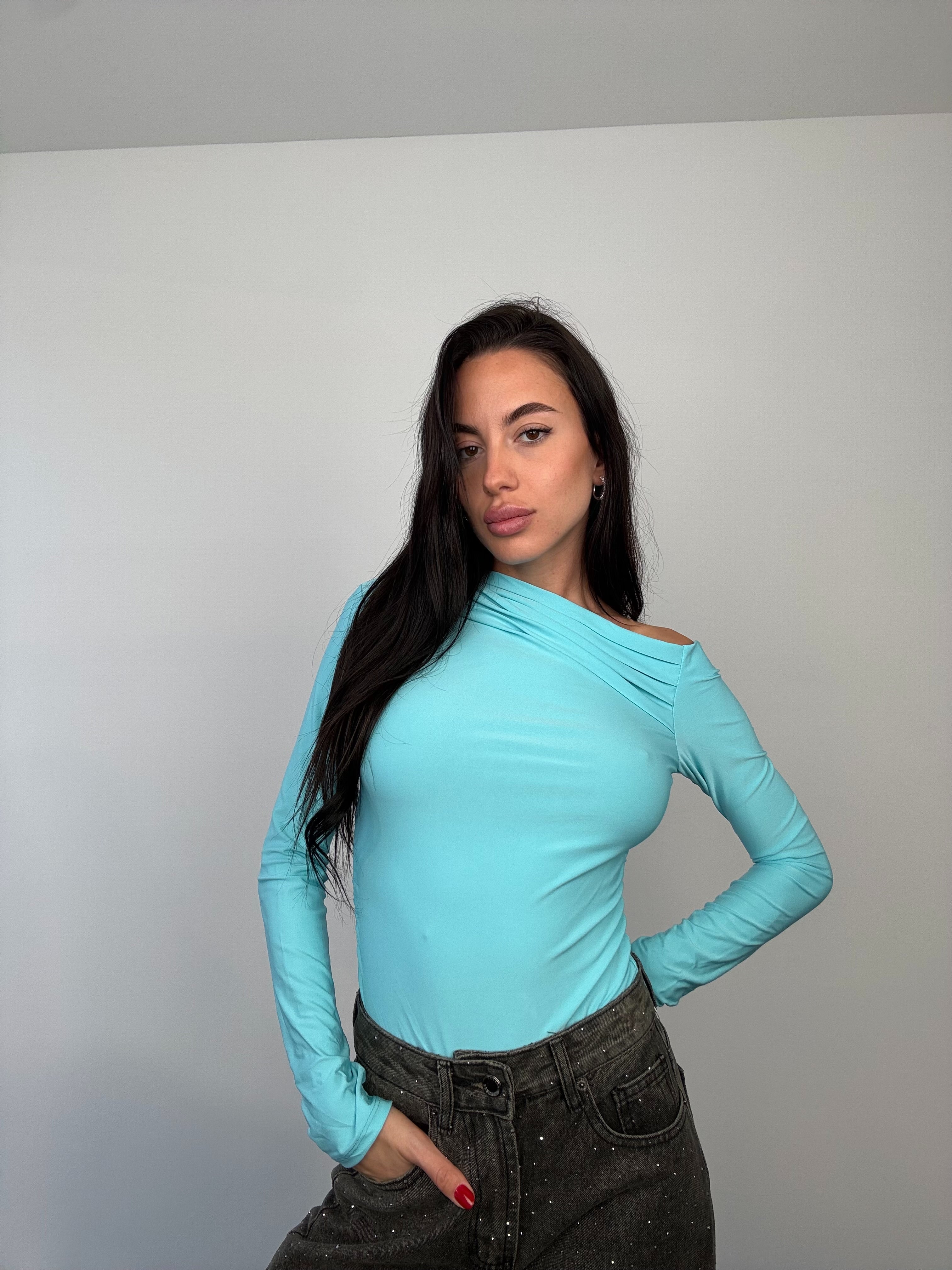 Top kim azzurro