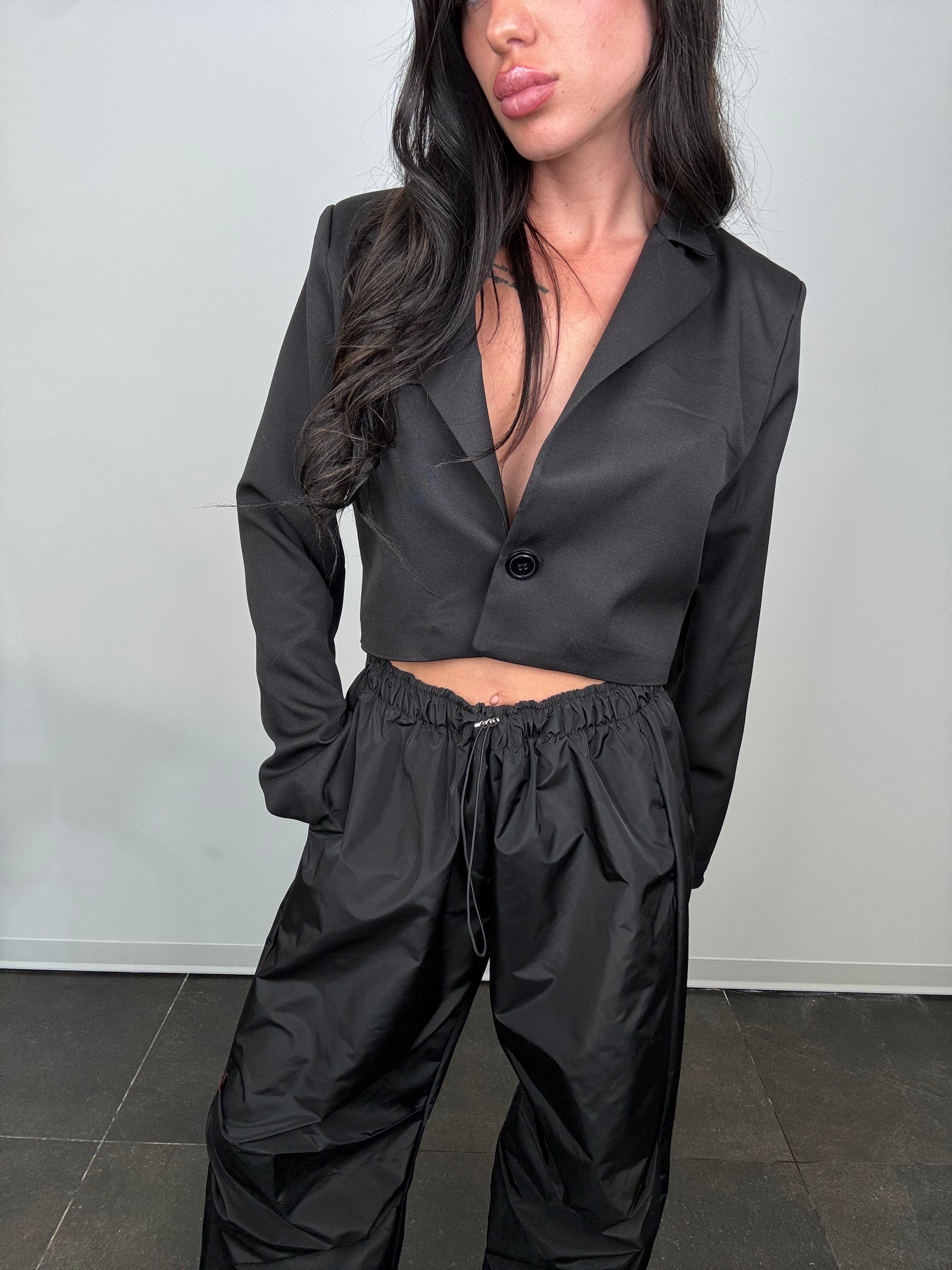 Blazer crop tata Nero